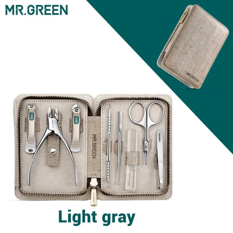 MR.GREEN Manicure and Pedicure Set